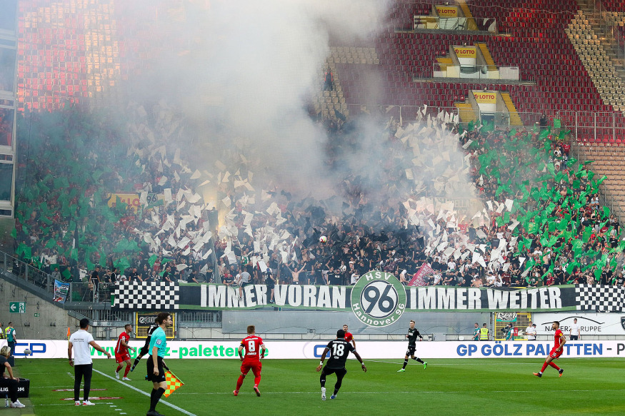 Hannover Choreo in Kaiserslautern - Hannover 96 | Choreo