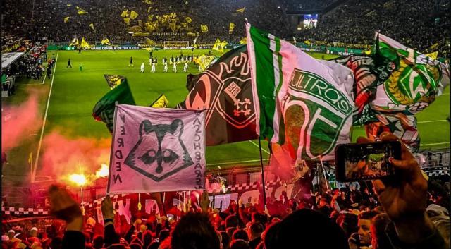 Werder Pyroshow in Dortmund