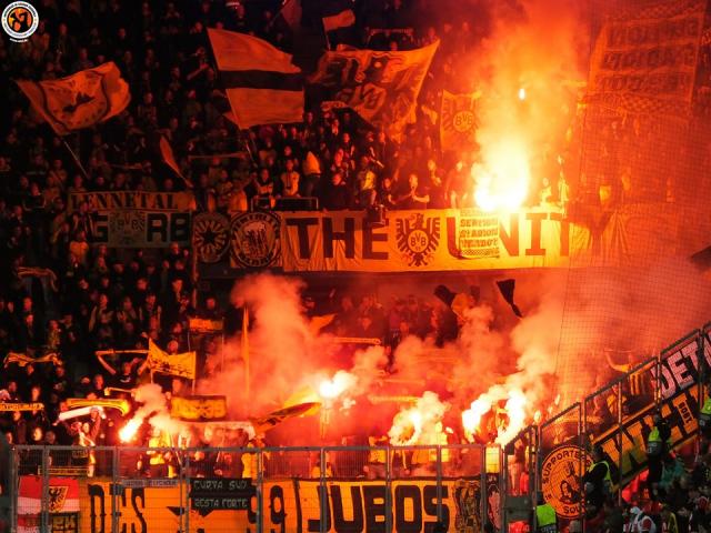Dortmunder Pyro-Show in Prag