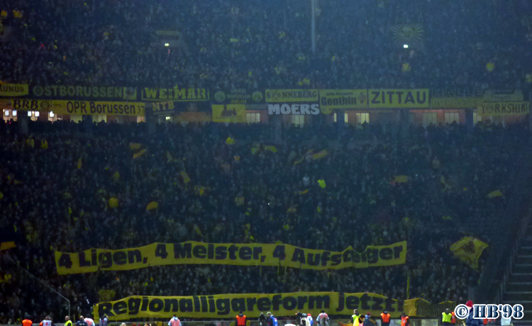 „4 Ligen - 4 Aufsteiger!“ - Borussia Dortmund vs. Hertha BSC | Spruchband - Bild 2