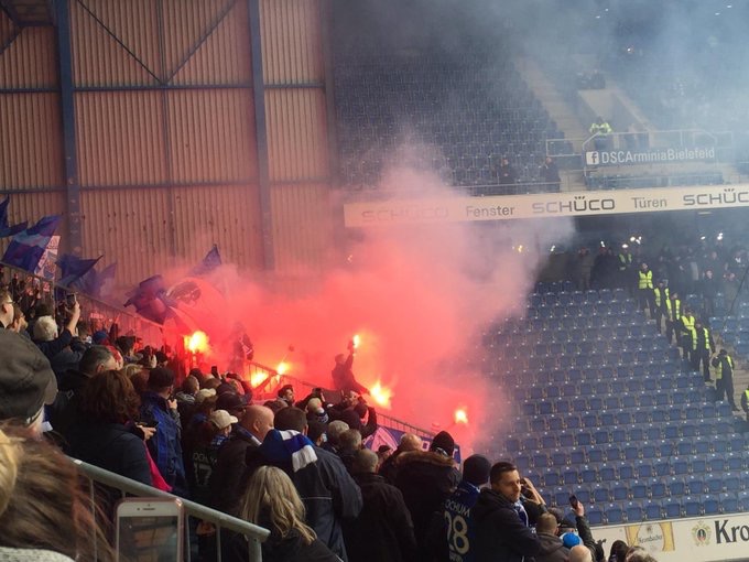 Bochum mit Pyroshow in Bielefeld! - VfL Bochum 1848 | Pyroshow - Bild 2