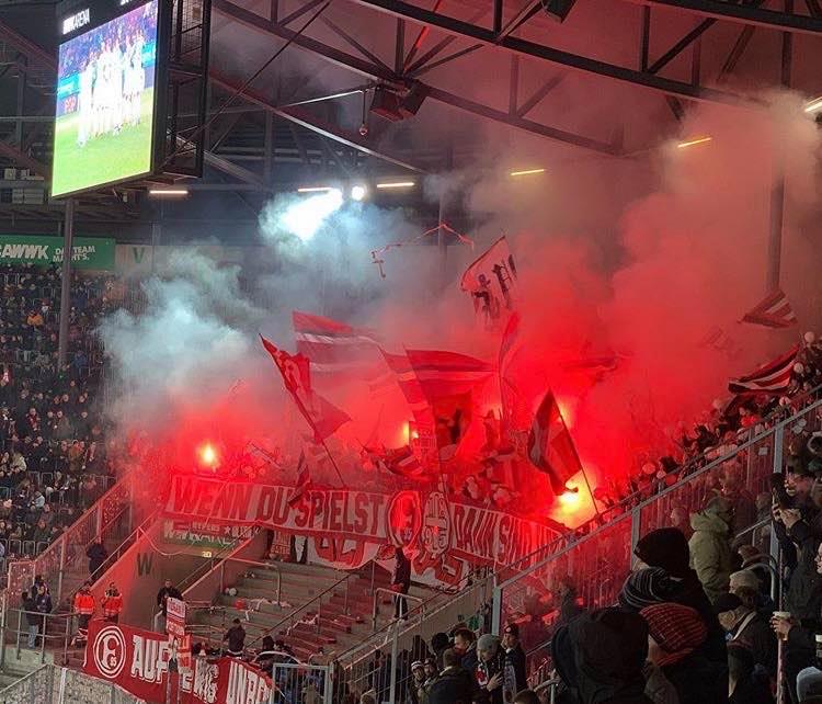 Düsseldorf zündet in Augsburg - Fortuna Düsseldorf 1895 e.V. | Pyroshow