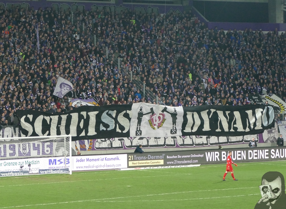 „Scheiß Dynamo!“-Spruchband von Aue! - FC Erzgebirge Aue e.V. | Spruchband