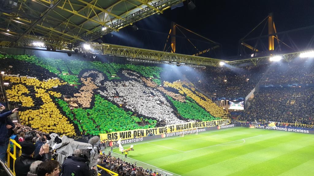 Dortmund mit Choreo und Banner! - Borussia Dortmund | Choreo - Bild 1