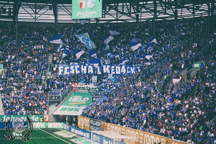 Schalke Choreo in Augsburg - FC Schalke 04 e.V. | Choreo