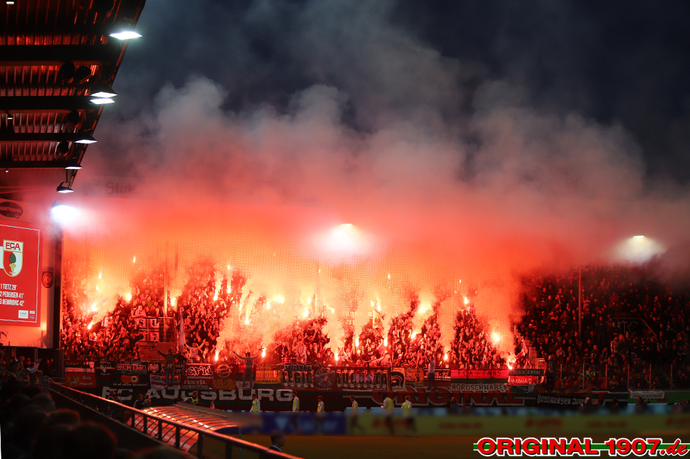Augsburg zündet in Heidenheim - FC Augsburg | Pyroshow