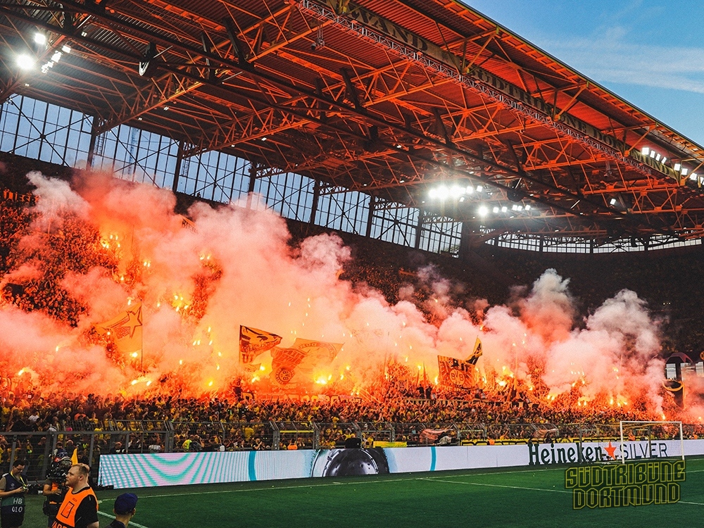 Dortmund zündet gegen Kopenhagen - Borussia Dortmund | Pyroshow