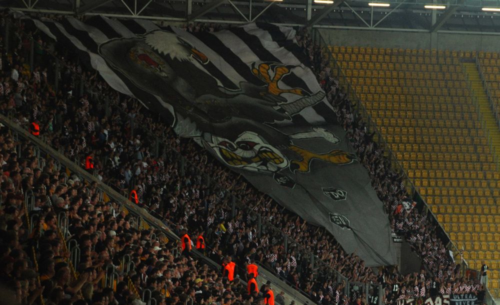 Frankfurt Choreo in Dresden - Eintracht Frankfurt | Choreo