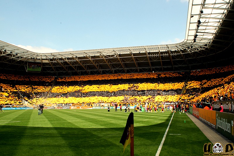 Dynamo Choreo gegen Großaspach - SG Dynamo Dresden e.V. | Choreo - Bild 2