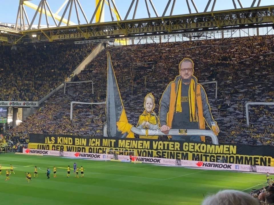 Dortmund mit Choreo beim Heimspiel gegen Wolfsburg! - Borussia Dortmund | Choreo - Bild 2
