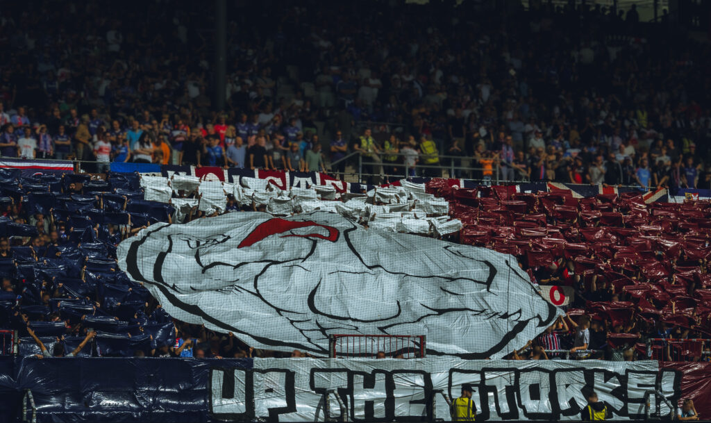 Kiel Choreo auf St. Pauli - Kieler SV Holstein von 1900 e.V. | Choreo