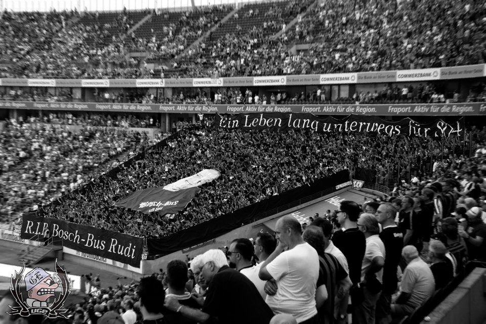 Schalke Choreo in Frankfurt - FC Schalke 04 e.V. | Choreo