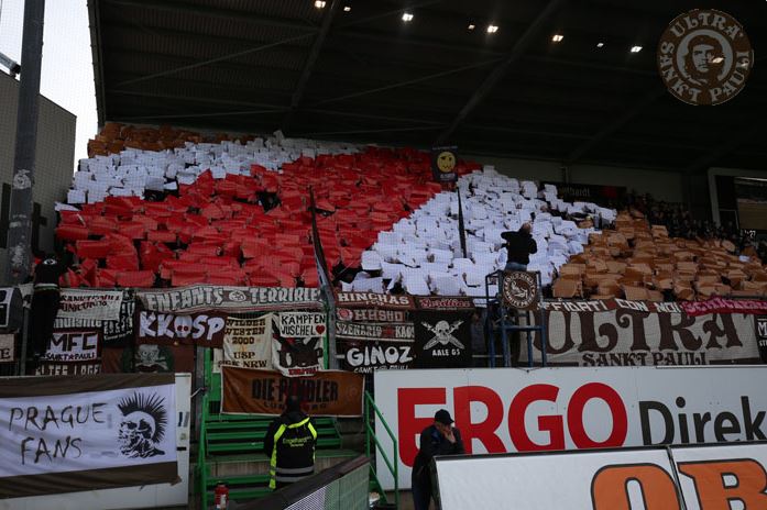 St. Pauli Choreo in Fürth - FC St. Pauli e.V. | Choreo