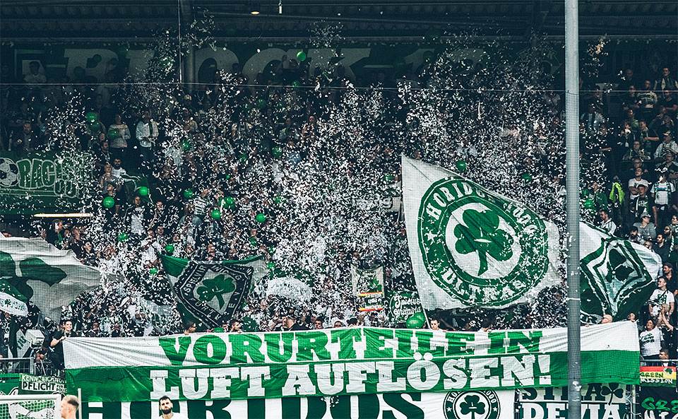 SpVgg Fürth Choreo gegen Wiesbaden - SpVgg Fürth | Choreo