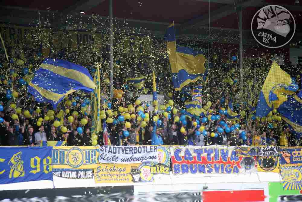 Braunschweig Choreo in Heidenheim - Eintracht Braunschweig | Choreo