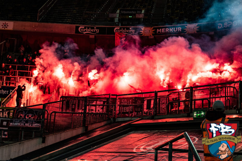 Heidenheim zündet in Düsseldorf - 1. FC Heidenheim 1846 e.V. | Pyroshow