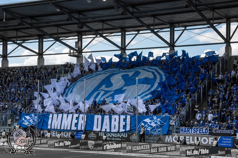 Schalke Choreo in Ingolstadt - FC Schalke 04 e.V. | Choreo