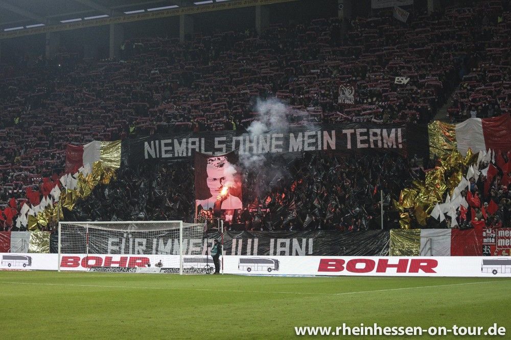 Mainz Choreo gegen Köln - 1. FSV Mainz 05 e.V. | Choreo