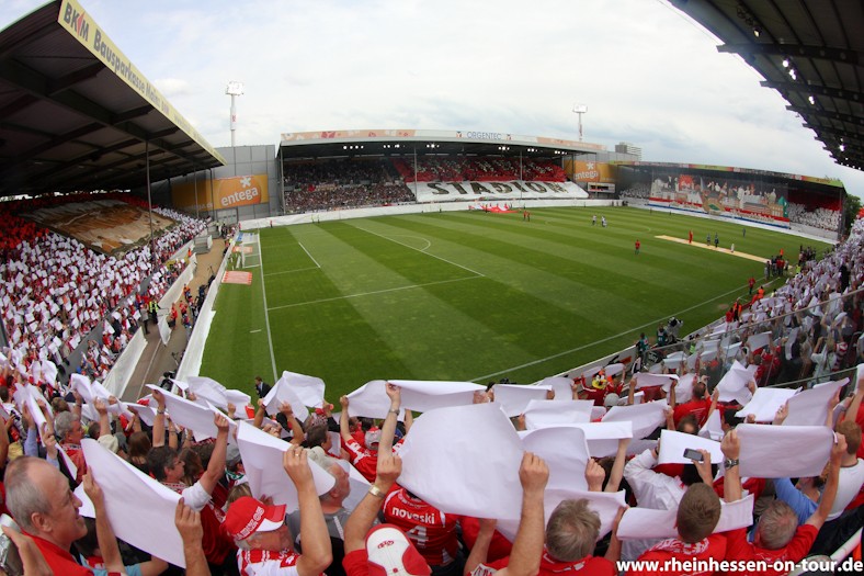 Mainz Choreo gegen St. Pauli - 1. FSV Mainz 05 e.V. | Choreo - Bild 2