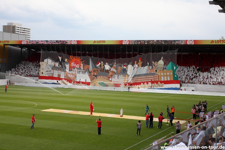 Mainz Choreo gegen St. Pauli - 1. FSV Mainz 05 e.V. | Choreo - Bild 1