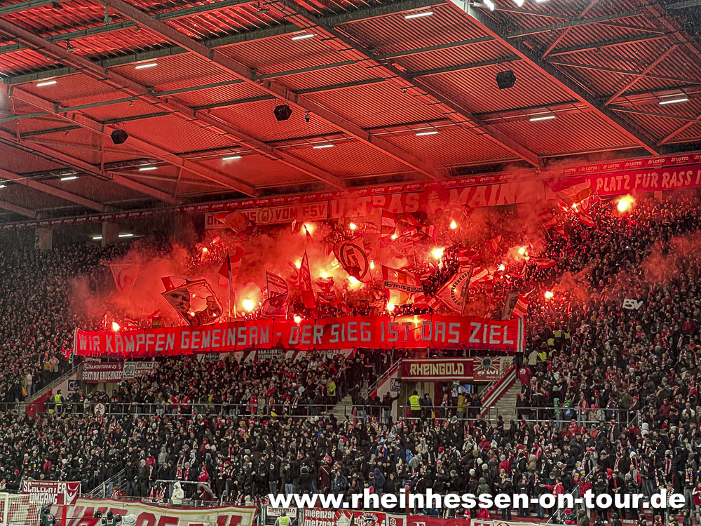 Mainz zündet gegen Union Berlin - 1. FSV Mainz 05 e.V. | Pyroshow