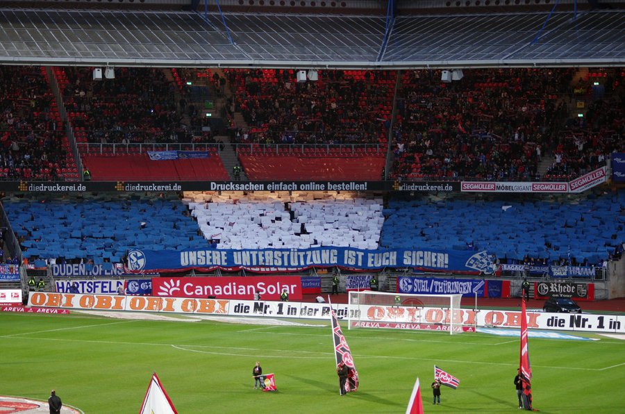 Schalke Choreo in Nürnberg - FC Schalke 04 e.V. | Choreo - Bild 1