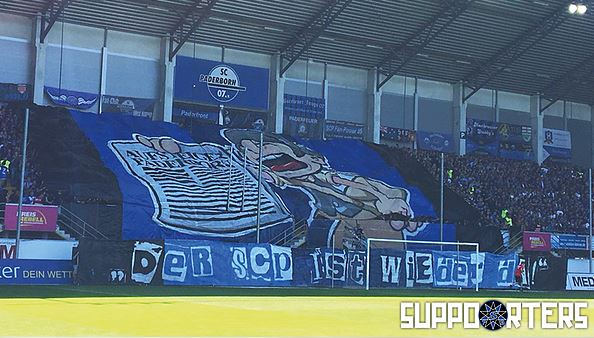 Paderborn Choreo gegen Wiesbaden