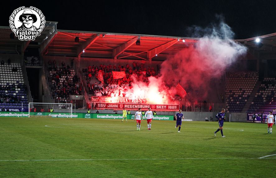 Jahn Regensburg zündet in Aue - SSV Jahn Regensburg | Pyroshow
