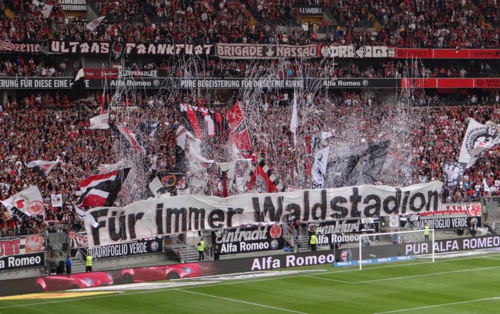 Frankfurt Choreo gegen Augsburg - Eintracht Frankfurt | Choreo