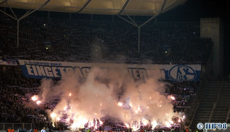 Schalke zündet in Berlin - FC Schalke 04 e.V. | Pyroshow