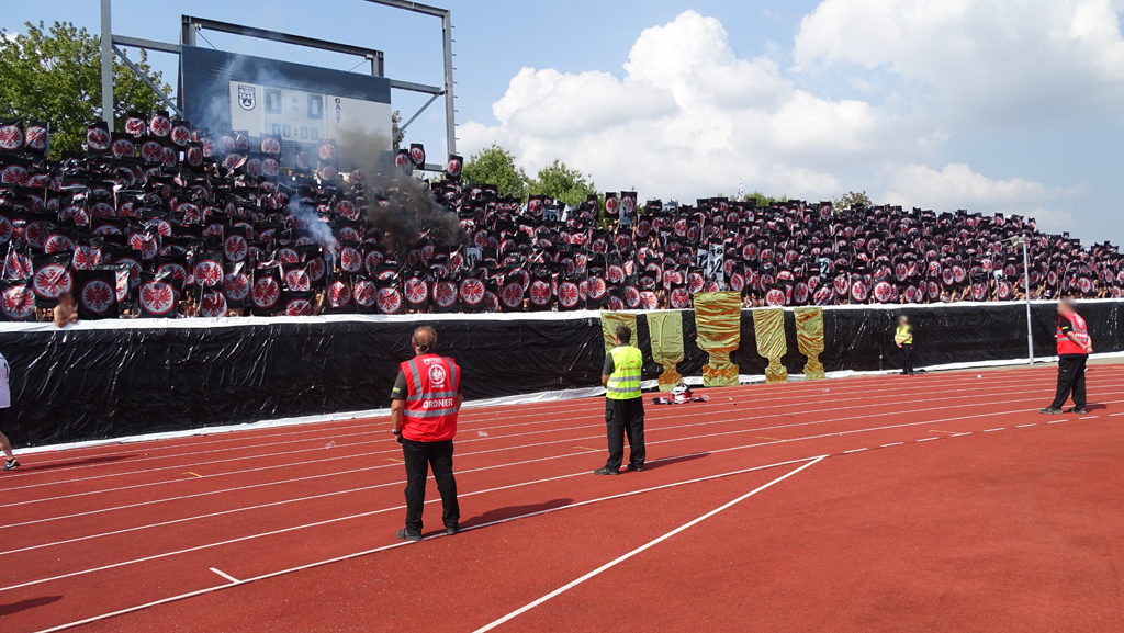 Frankfurt Choreo in Ulm - Eintracht Frankfurt | Choreo - Bild 2
