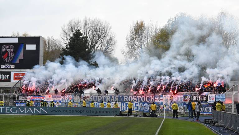 Rostock zündet in Jena - FC Hansa Rostock | Pyroshow