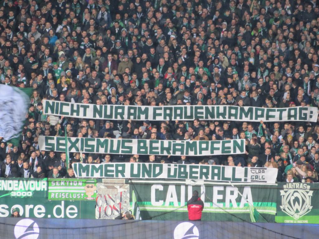 „Fight Sexism!“ - Werder Bremen | Spruchband - Bild 2