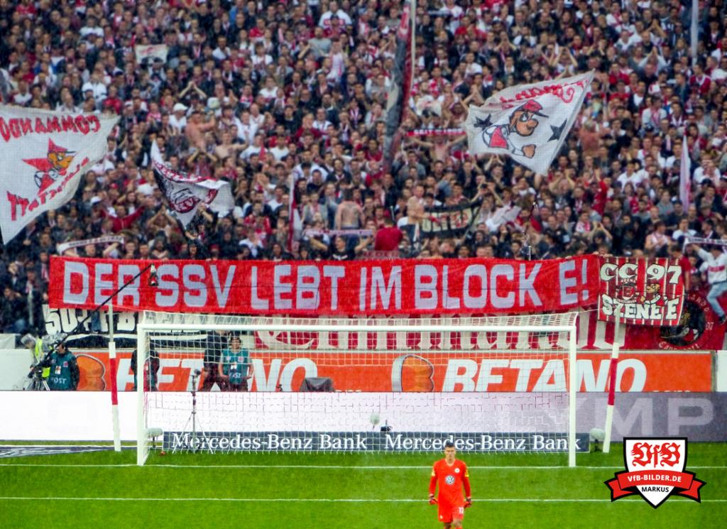 Stuttgart mit Spruchbändern gegen Wolfsburg! - VfB Stuttgart | Spruchband - Bild 2