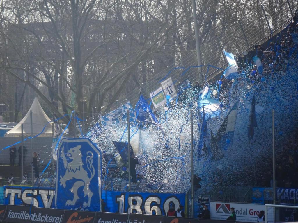 1860 München zündet in Mannheim - TSV 1860 München | Pyroshow