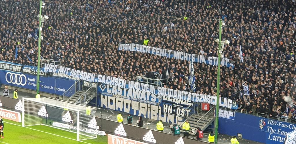 HSV mit Spruchband gegen Dresden! - Hamburger SV | Spruchband