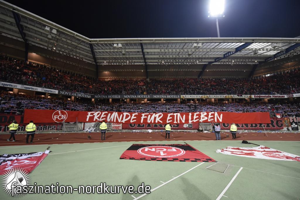 Gemeinsame Schal-Aktion von Schalke & Nürnberg - FC Schalke 04 e.V. vs. 1. FC Nürnberg e.V. | Rückblick - Bild 1
