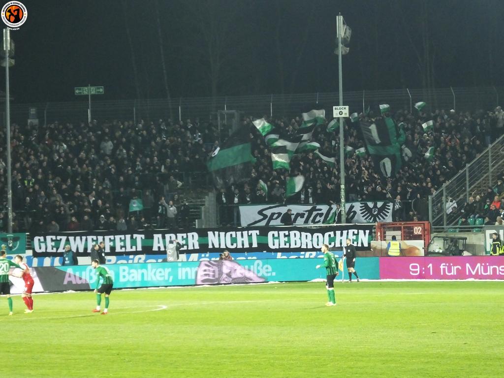 Gezweifelt aber nicht gebrochen! - Preußen Münster | Spruchband