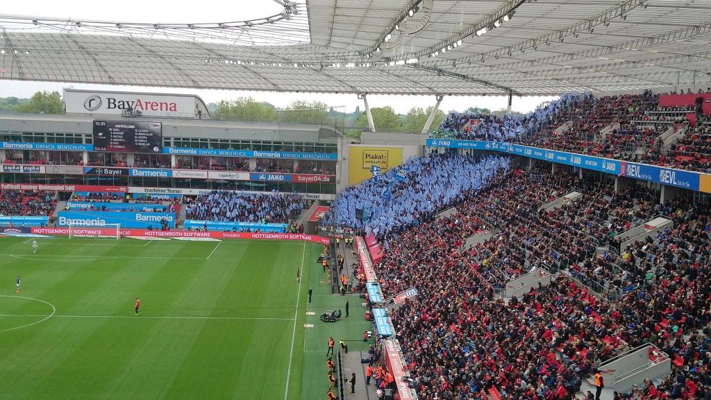Schalke mit Intro gegen Leverkusen! - FC Schalke 04 e.V. | Choreo - Bild 2