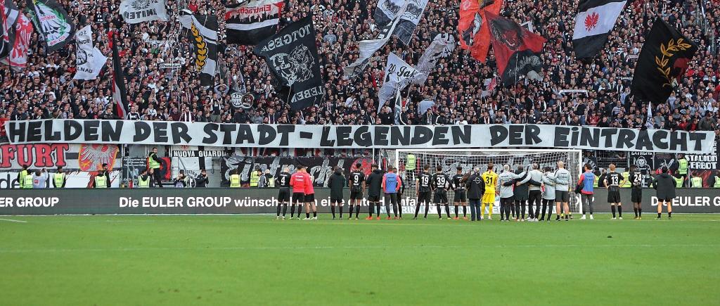 Helden der Stadt - Legenden der Eintracht! - Eintracht Frankfurt | Spruchband