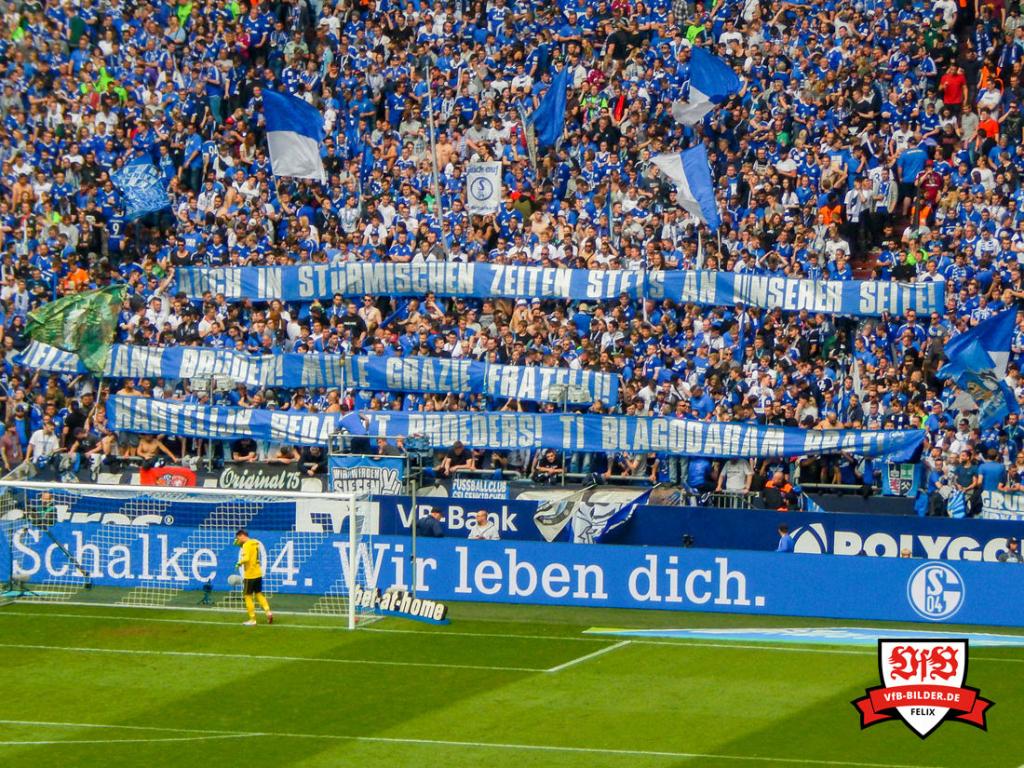 Schalke mit Spruchband gegen Stuttgart! - FC Schalke 04 e.V. | Spruchband