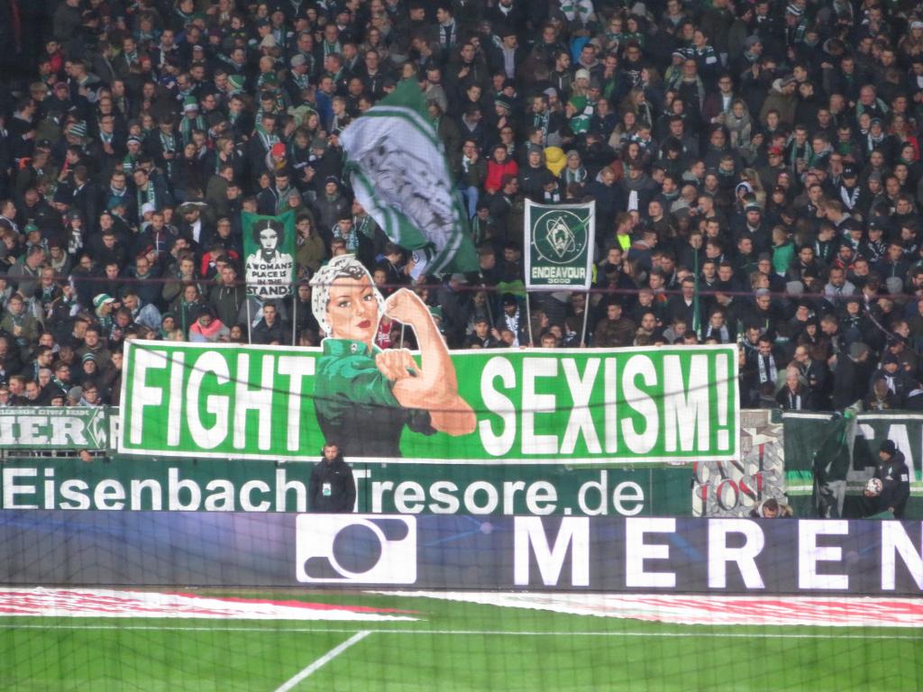 „Fight Sexism!“ - Werder Bremen | Spruchband - Bild 1