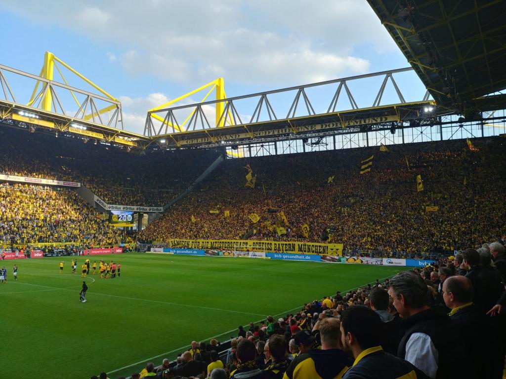 „Kämpfen für die Meisterschaft - Scheiß Bayern München!“ - Borussia Dortmund | Rückblick - Bild 2