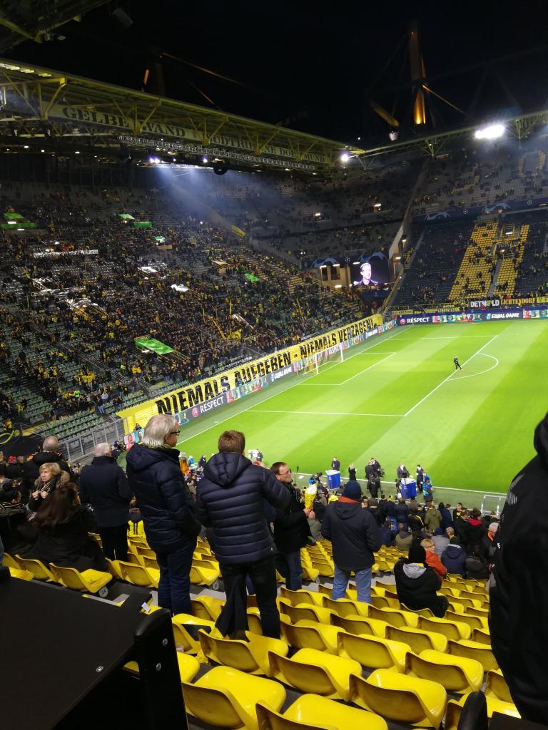 Dortmund mit Choreo und Banner! - Borussia Dortmund | Choreo - Bild 2
