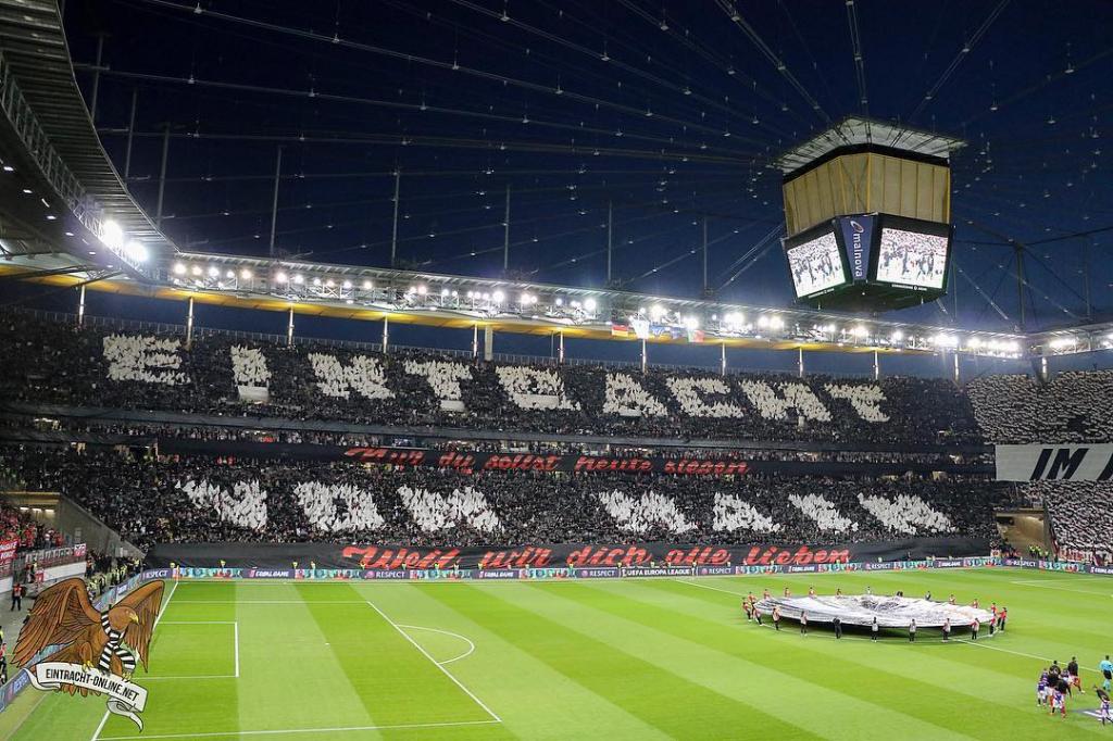 Eintracht Frankfurt mit überragender Choreo gegen Benfica! - Eintracht Frankfurt | Choreo - Bild 2