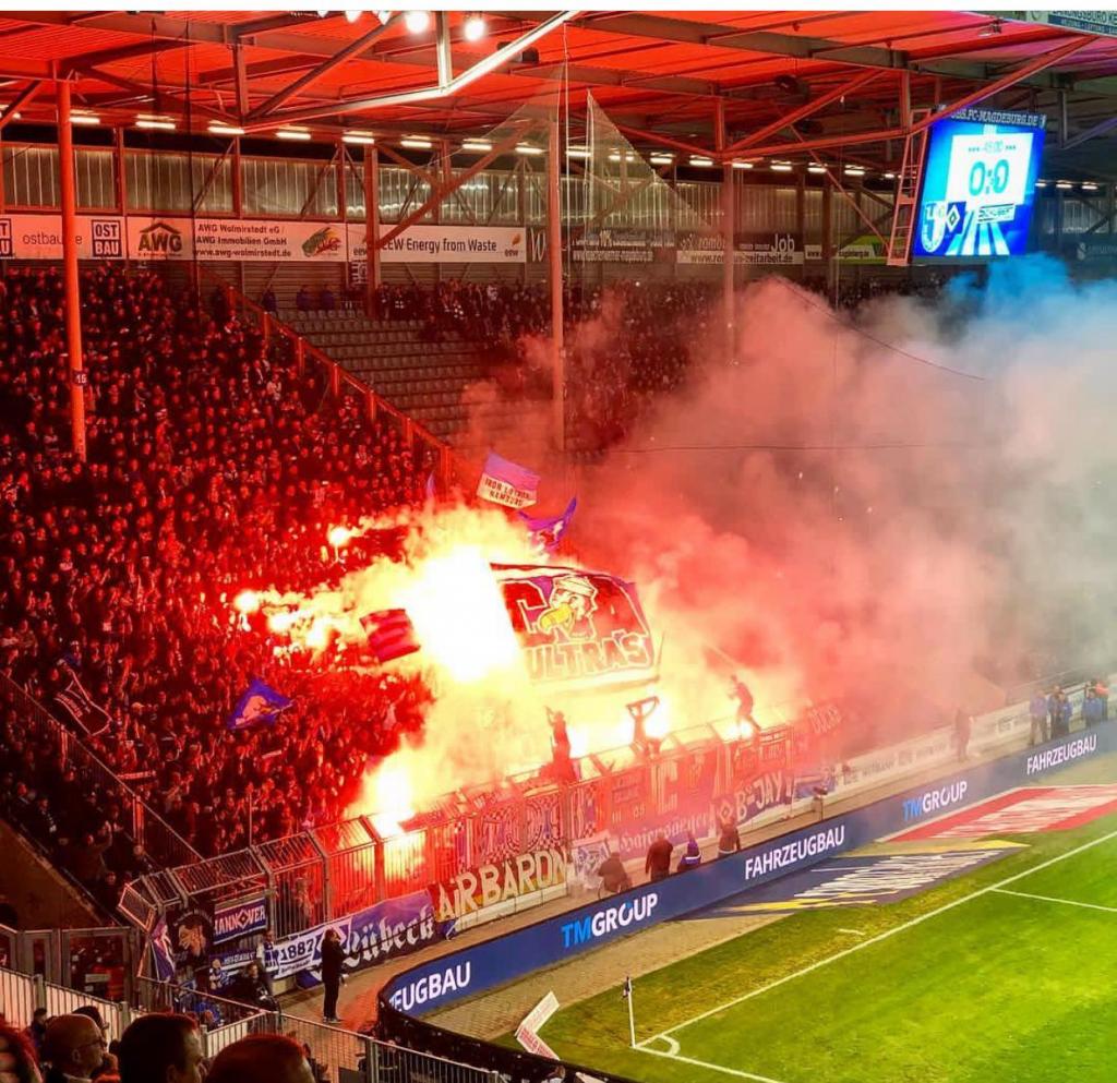 Hamburg zündet in Magdeburg - Hamburger SV | Pyroshow