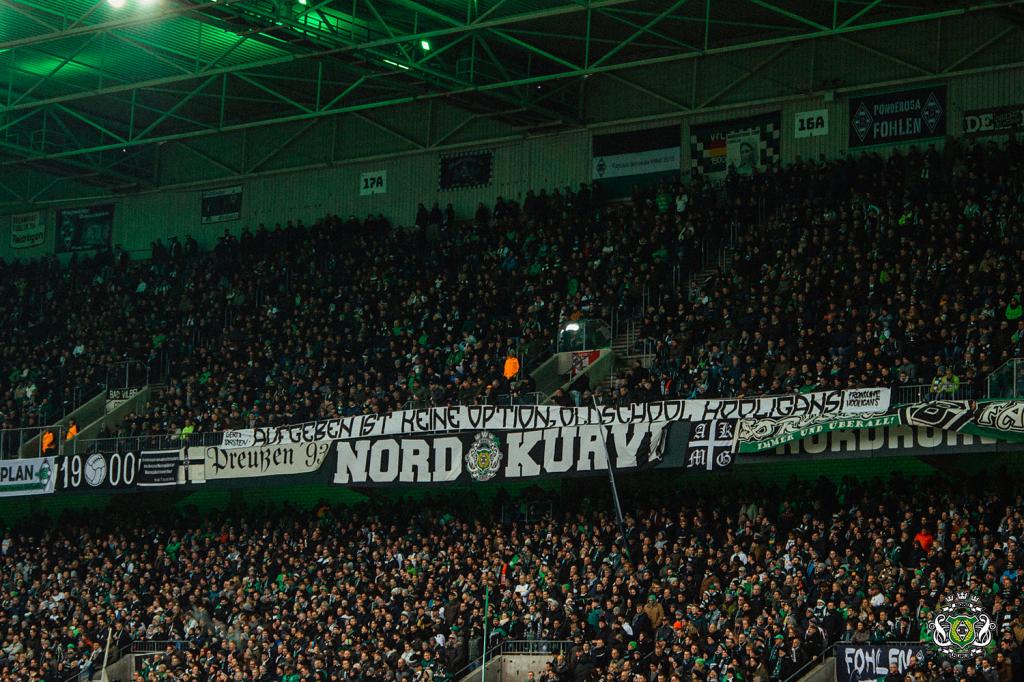 Aufgeben ist keine Option! - Borussia Mönchengladbach | Spruchband