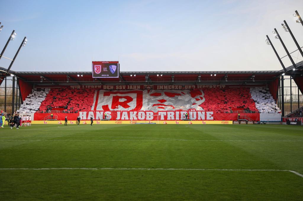 Regensburg mit Choreo gegen Bochum! - SSV Jahn Regensburg | Choreo