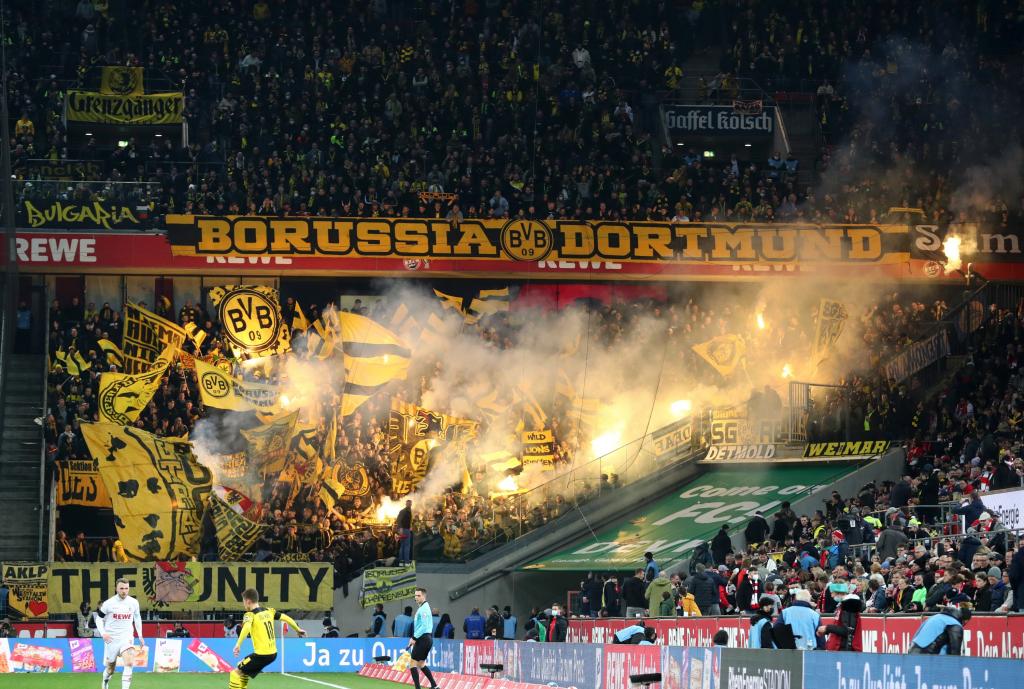 Dortmund zündet in Köln - Borussia Dortmund | Pyroshow