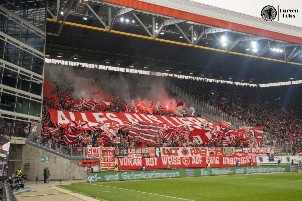 Düsseldorf Intro in Kaiserslautern - Fortuna Düsseldorf 1895 e.V. | Choreo